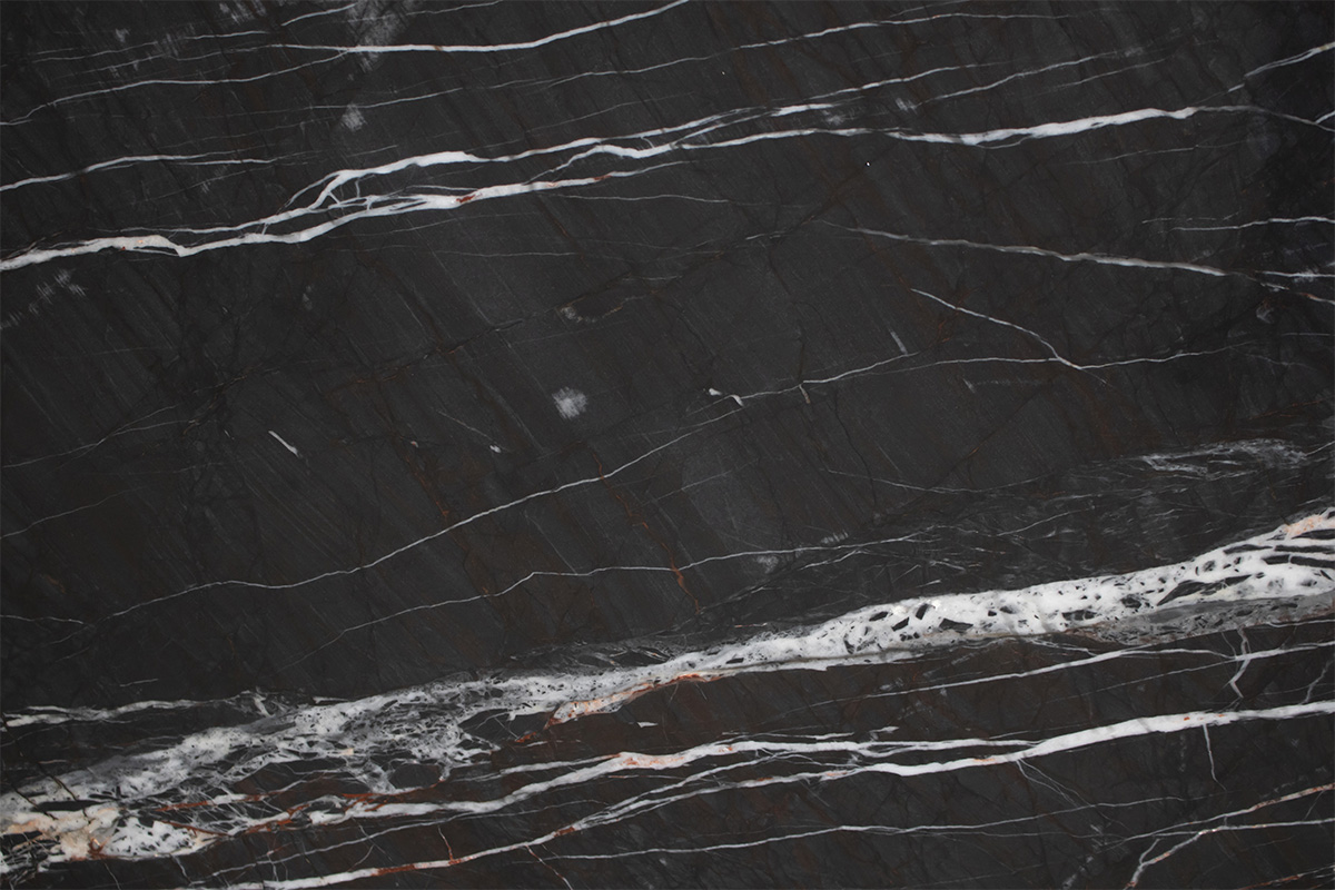 Quartzite Black Spider